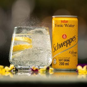 Schweppes Tonic Water, Classic Mixer, Quinine Tonic Water, Gin and Tonic, Carbonated Tonic Water, Schweppes Indian Tonic, Low-Calorie Tonic Water, Slimline Tonic Water, Tonic Water Ingredients, Schweppes Mixers