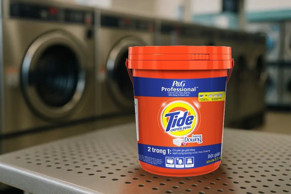Image of Tide Bucket, showcasing their innovative and convenient format in a laundry setting.